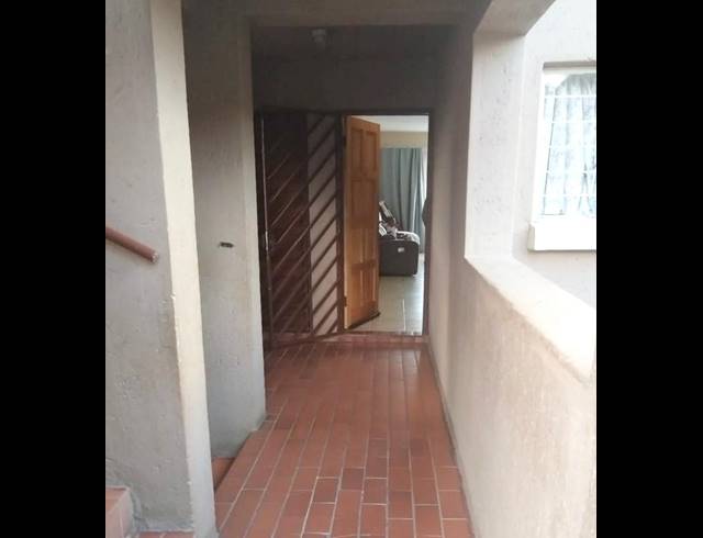 3 BEDROOM APARTMENT FOR SALE IN PRIMROSE